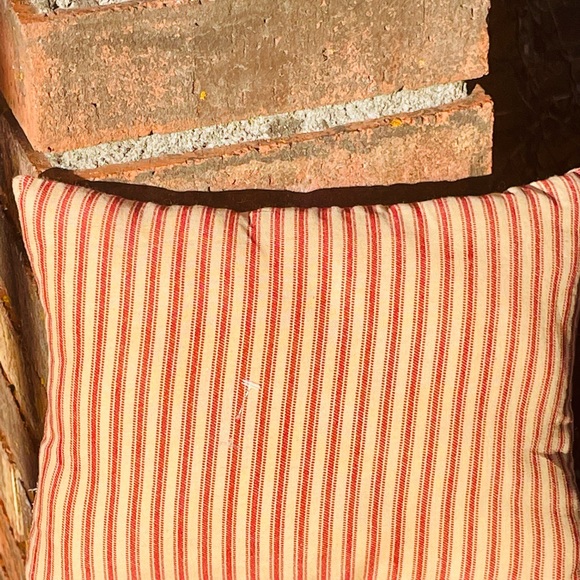 *O Christmas Tree Primitive Pillow - Picture 8 of 13